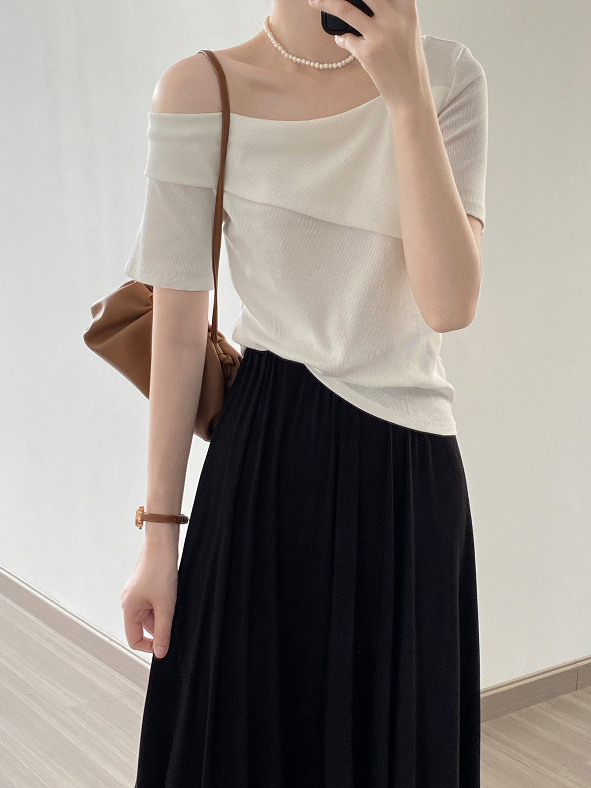 Asymmetric Off-The-Shoulder Fitted Stretch Top